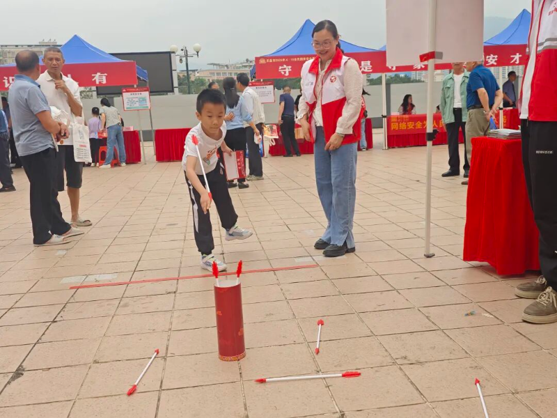 国家安全  寓教于乐学国安 群众参与热情高3.jpg
